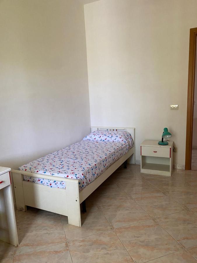 Villa Singola A 1300 Mt Dal Mare 马扎拉德尔瓦洛 外观 照片